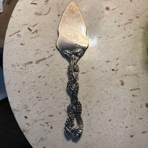 Godinger Silver Plate Pie Cake Server Grapes & Leaves Vineyard Vine Style